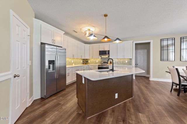 1812 Devonridge Drive, Fuquay Varina, NC 27526