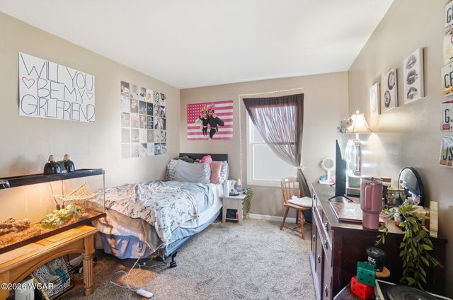 660 W Lane Avenue, Lima, OH 45801