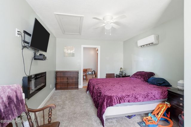 660 W Lane Avenue, Lima, OH 45801