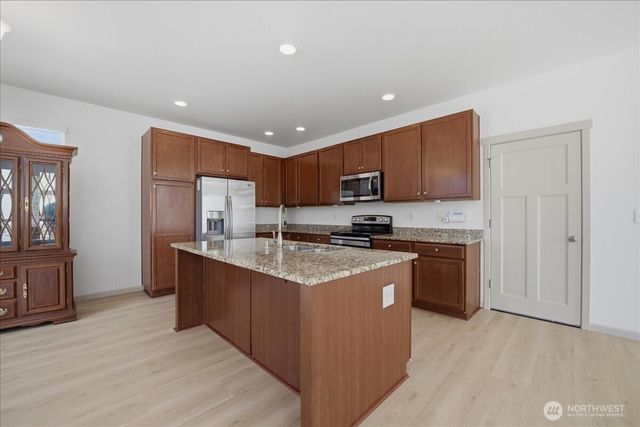 21602 NW Monterey Loop, Poulsbo, WA 98370