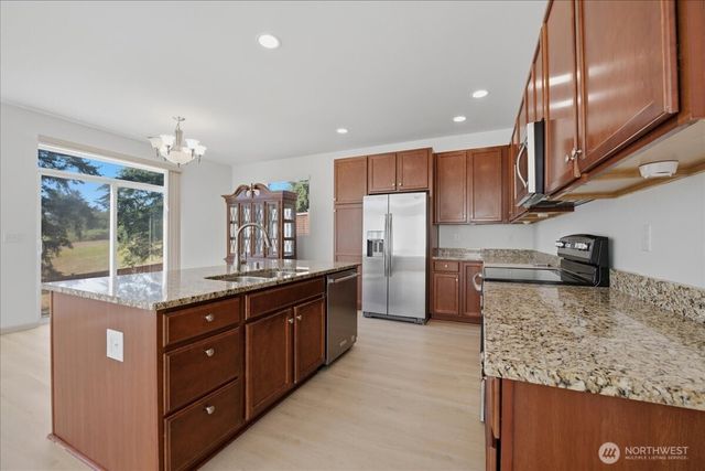21602 NW Monterey Loop, Poulsbo, WA 98370