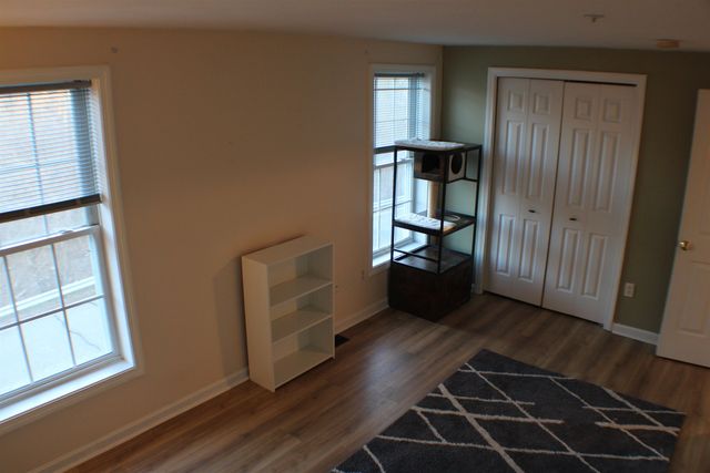 15 Elm St Apt 6, Derry, NH 03038