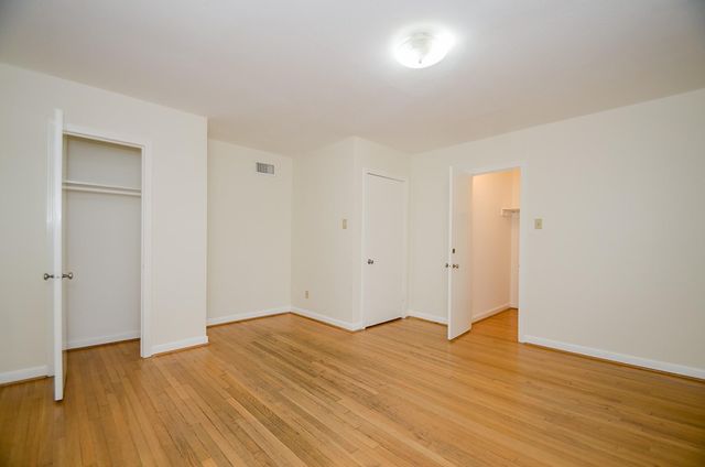 2047 & 2049 Sheridan Street N, Houston, TX 77030