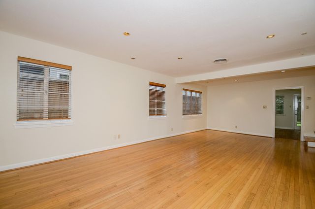 2047 & 2049 Sheridan Street N, Houston, TX 77030