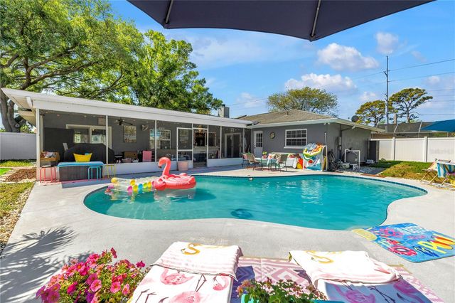 12487 93RD AVENUE, Seminole, FL 33772