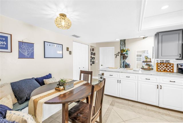 12487 93RD AVENUE, Seminole, FL 33772