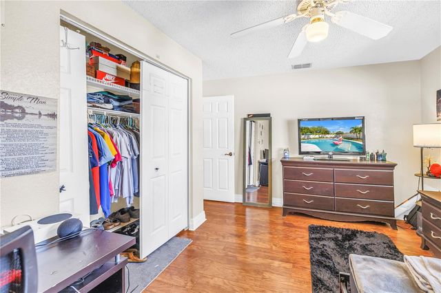 12487 93RD AVENUE, Seminole, FL 33772