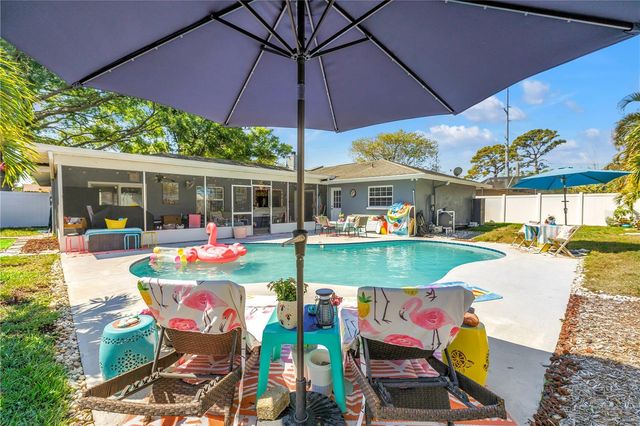 12487 93RD AVENUE, Seminole, FL 33772