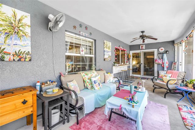 12487 93RD AVENUE, Seminole, FL 33772