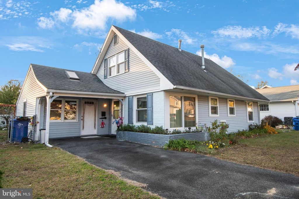 218 SOMERSET DR, Willingboro, NJ 08046