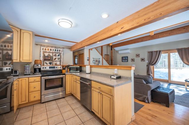 28 Summit Meadows Circle, Dover, VT 05356