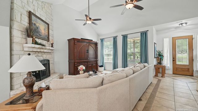 212 Wentworth, Spring Branch, TX 78070