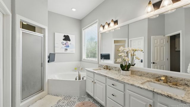 212 Wentworth, Spring Branch, TX 78070