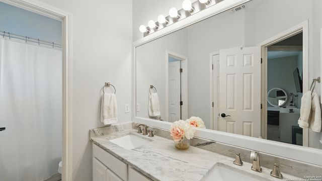 212 Wentworth, Spring Branch, TX 78070