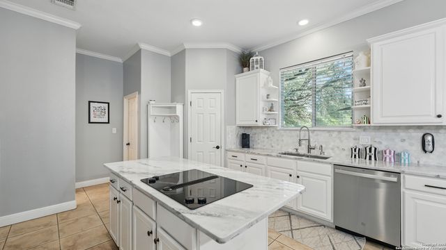 212 Wentworth, Spring Branch, TX 78070