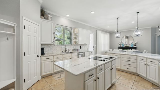 212 Wentworth, Spring Branch, TX 78070