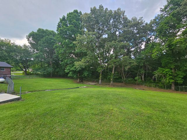 450 Main Street, Palmer, TN 37365