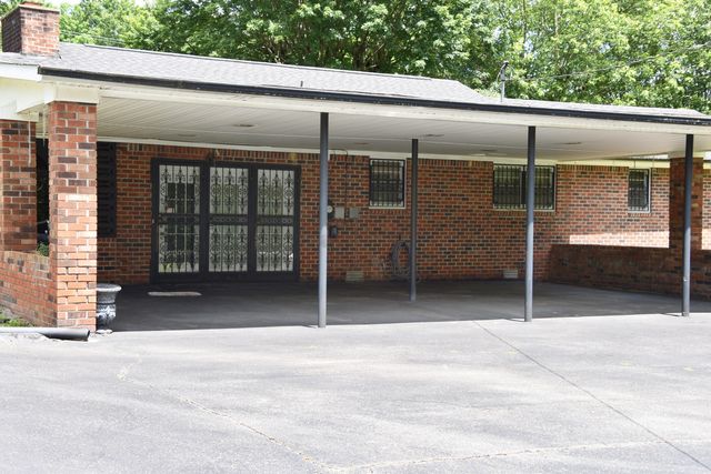 450 Main Street, Palmer, TN 37365
