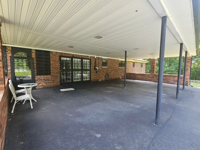 450 Main Street, Palmer, TN 37365