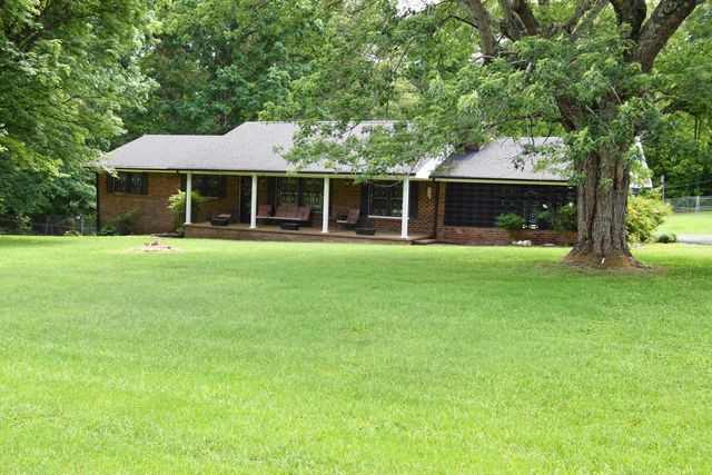 450 Main Street, Palmer, TN 37365