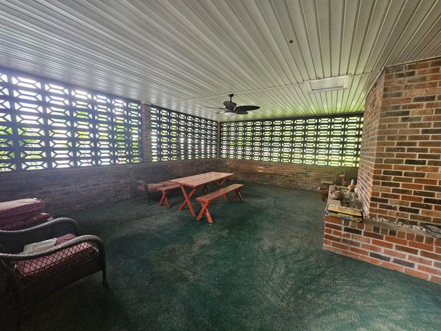 450 Main Street, Palmer, TN 37365