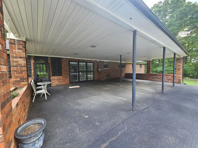450 Main Street, Palmer, TN 37365