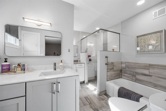 1911 Ridgeway Drive SE, Cedar Rapids, IA 52403