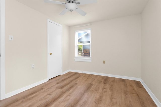 6002 Shelburne Street, Houston, TX 77396