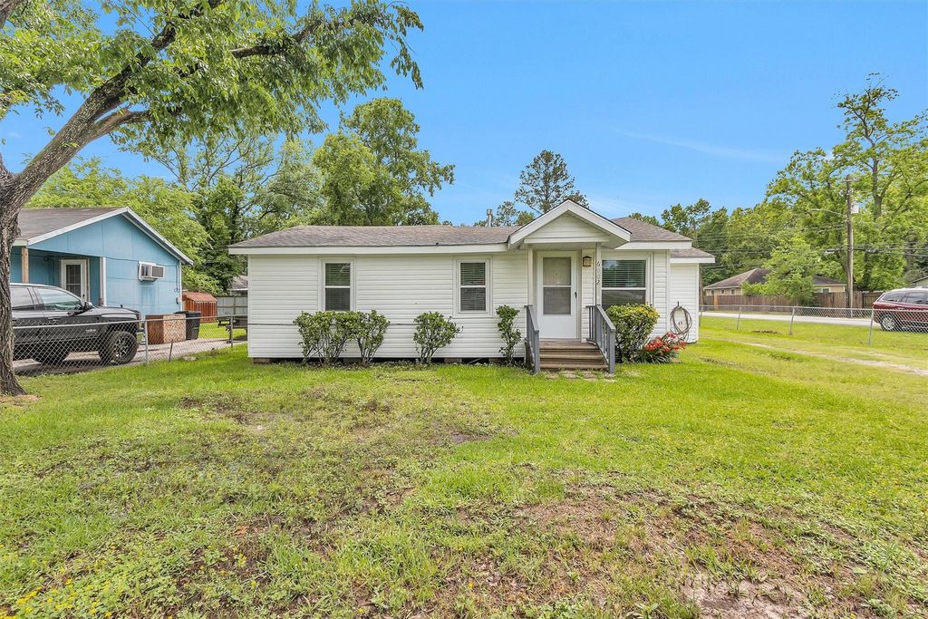 6002 Shelburne Street, Houston, TX 77396