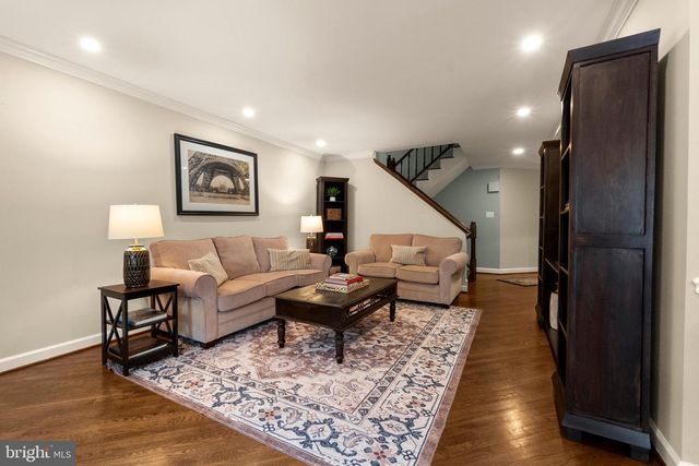 5203 COTTINGHAM PL, Alexandria, VA 22304