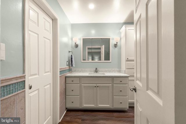 5203 COTTINGHAM PL, Alexandria, VA 22304