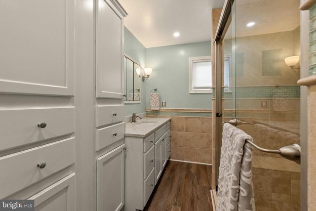 5203 COTTINGHAM PL, Alexandria, VA 22304