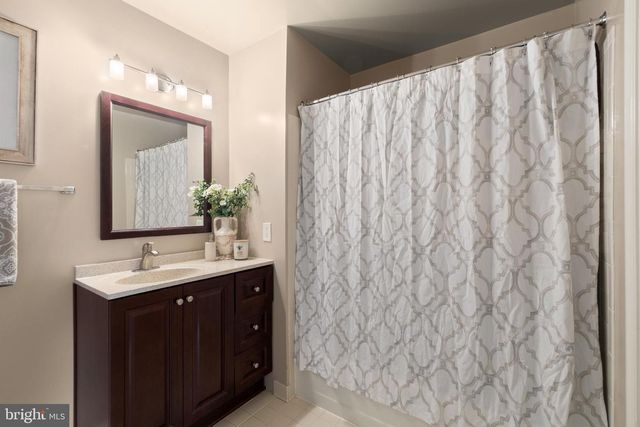 5203 COTTINGHAM PL, Alexandria, VA 22304