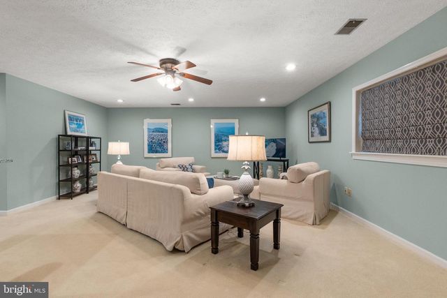 5203 COTTINGHAM PL, Alexandria, VA 22304