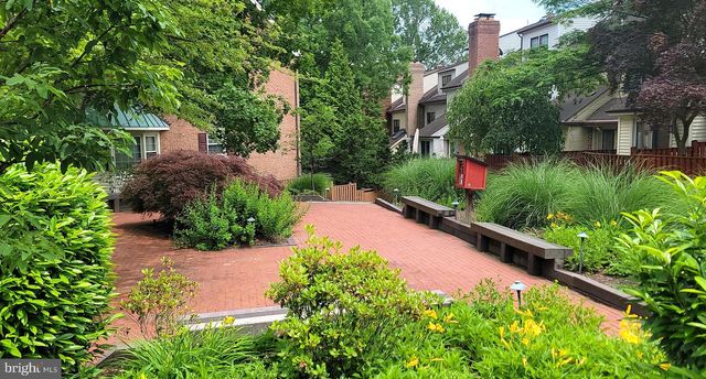 5203 COTTINGHAM PL, Alexandria, VA 22304