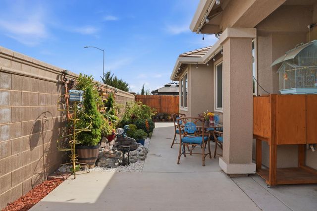 1816 Fire Power Ave, Manteca, CA 95337