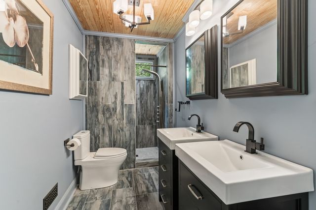 8954 Doublehead Gap Road, Blue Ridge, GA 30513