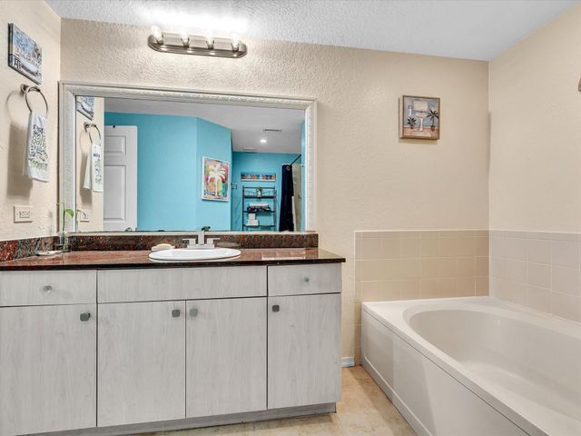 110 Belmont Lane 110, North Lauderdale, FL 33068