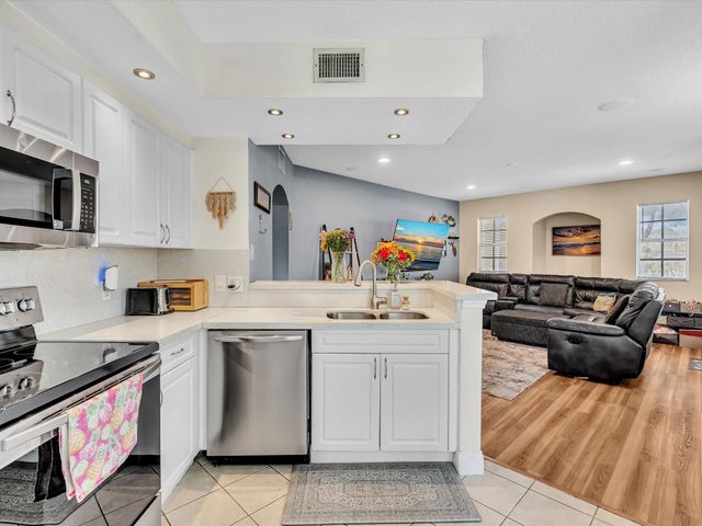 110 Belmont Lane 110, North Lauderdale, FL 33068