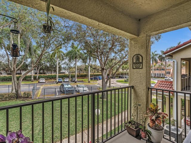 110 Belmont Lane 110, North Lauderdale, FL 33068