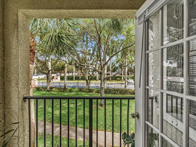 110 Belmont Lane 110, North Lauderdale, FL 33068