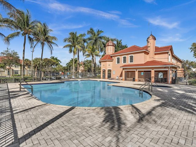 110 Belmont Lane 110, North Lauderdale, FL 33068