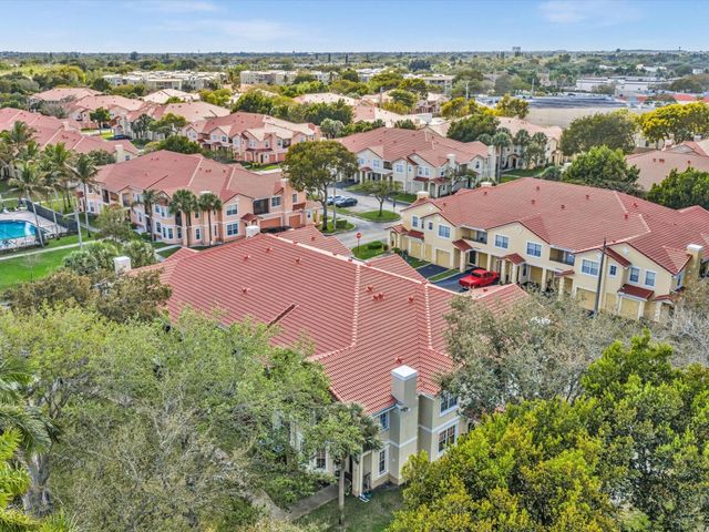 110 Belmont Lane 110, North Lauderdale, FL 33068