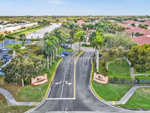 110 Belmont Lane 110, North Lauderdale, FL 33068