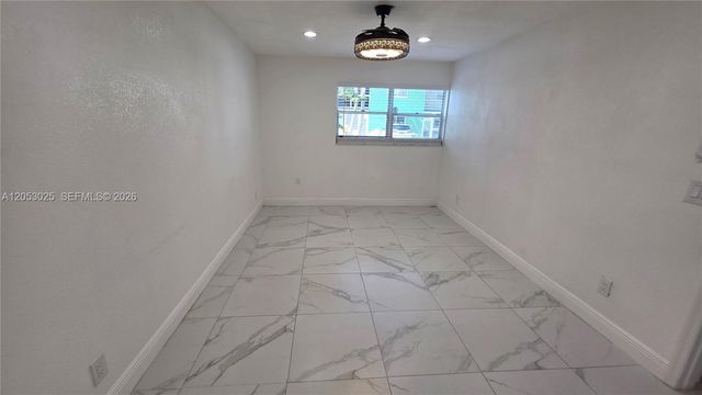 2291 NW 48th Ter 102, Lauderhill, FL 33313