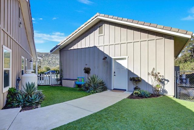 11611 Rancho Heights Rd, Pala, CA 92059