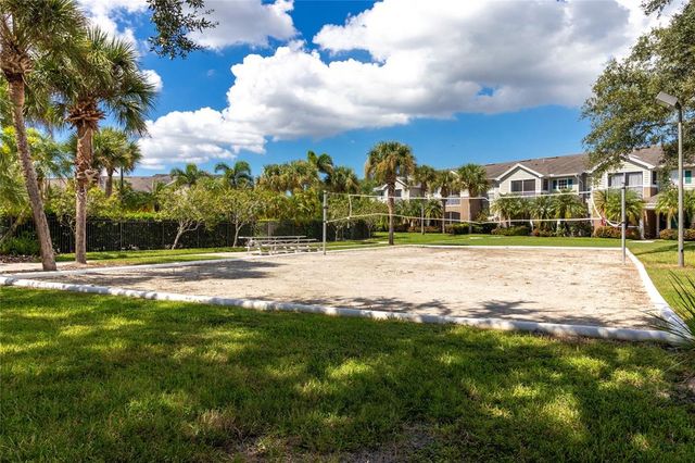 8911 MANOR LOOP 204, Lakewood Ranch, FL 34202