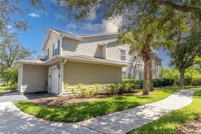 8911 MANOR LOOP 204, Lakewood Ranch, FL 34202