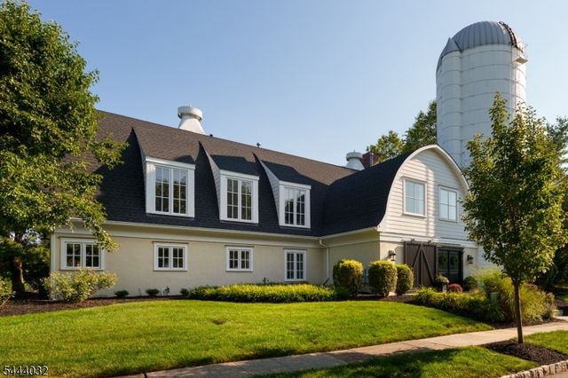 8 Flanders Valley Ct, Montgomery Twp., NJ 08558