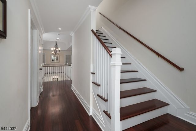 8 Flanders Valley Ct, Montgomery Twp., NJ 08558